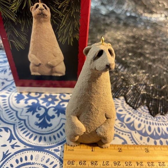 POLAR BEAR 1992 HALLMARK KEEPSAKE CHRISTMAS ORNAMENT "LOU RANKIN" - Picture 6 of 13